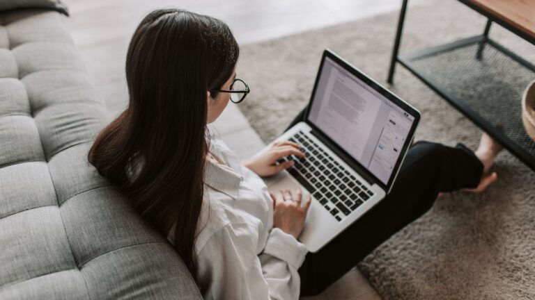 Trabajo desde casa para mujeres